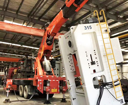 南召提升工作效率，选择优质折臂吊租赁服务