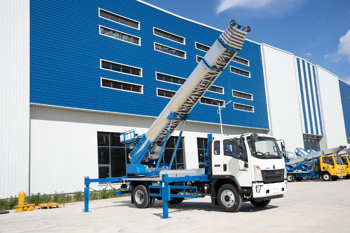 南召小型云梯车上料车租赁多少钱