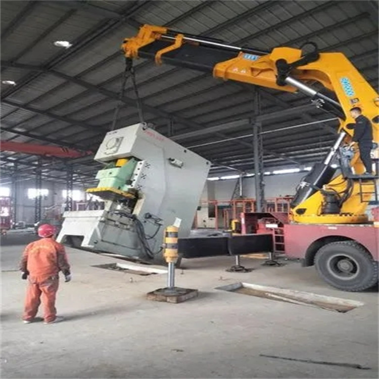 南召80吨折臂吊车出租附近电话